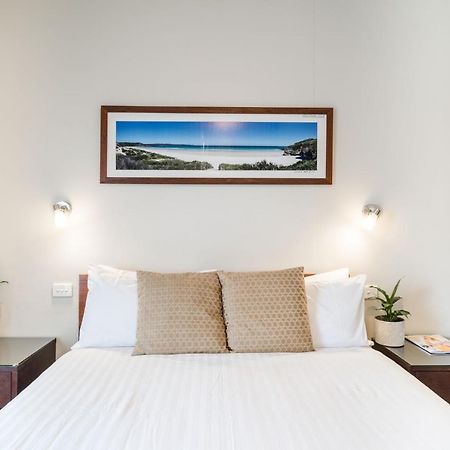 Huskisson Hotel מראה חיצוני תמונה